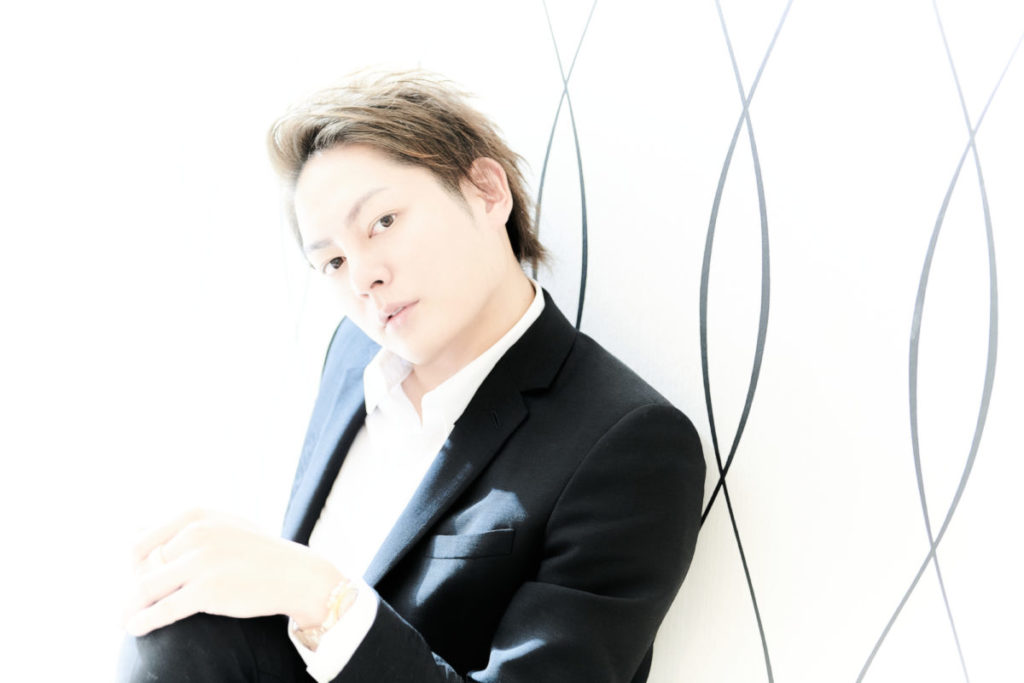 三崎優太