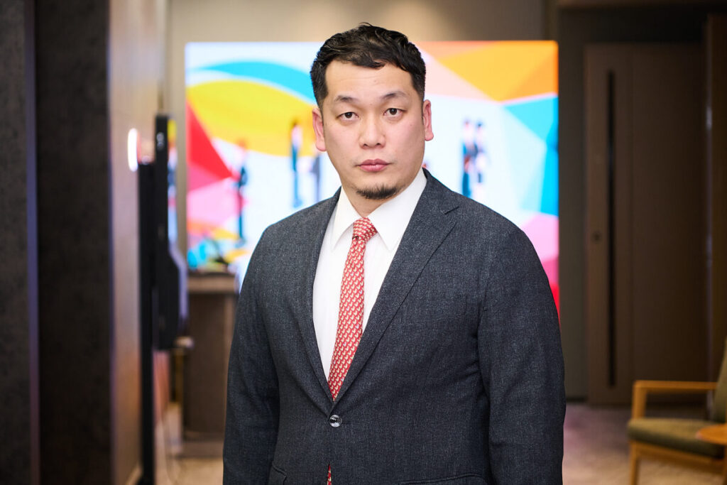 筏津靖仁